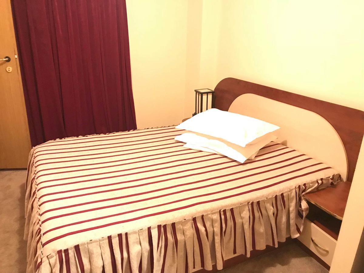 Hotel Palace Тыргу-Жиу Экстерьер фото